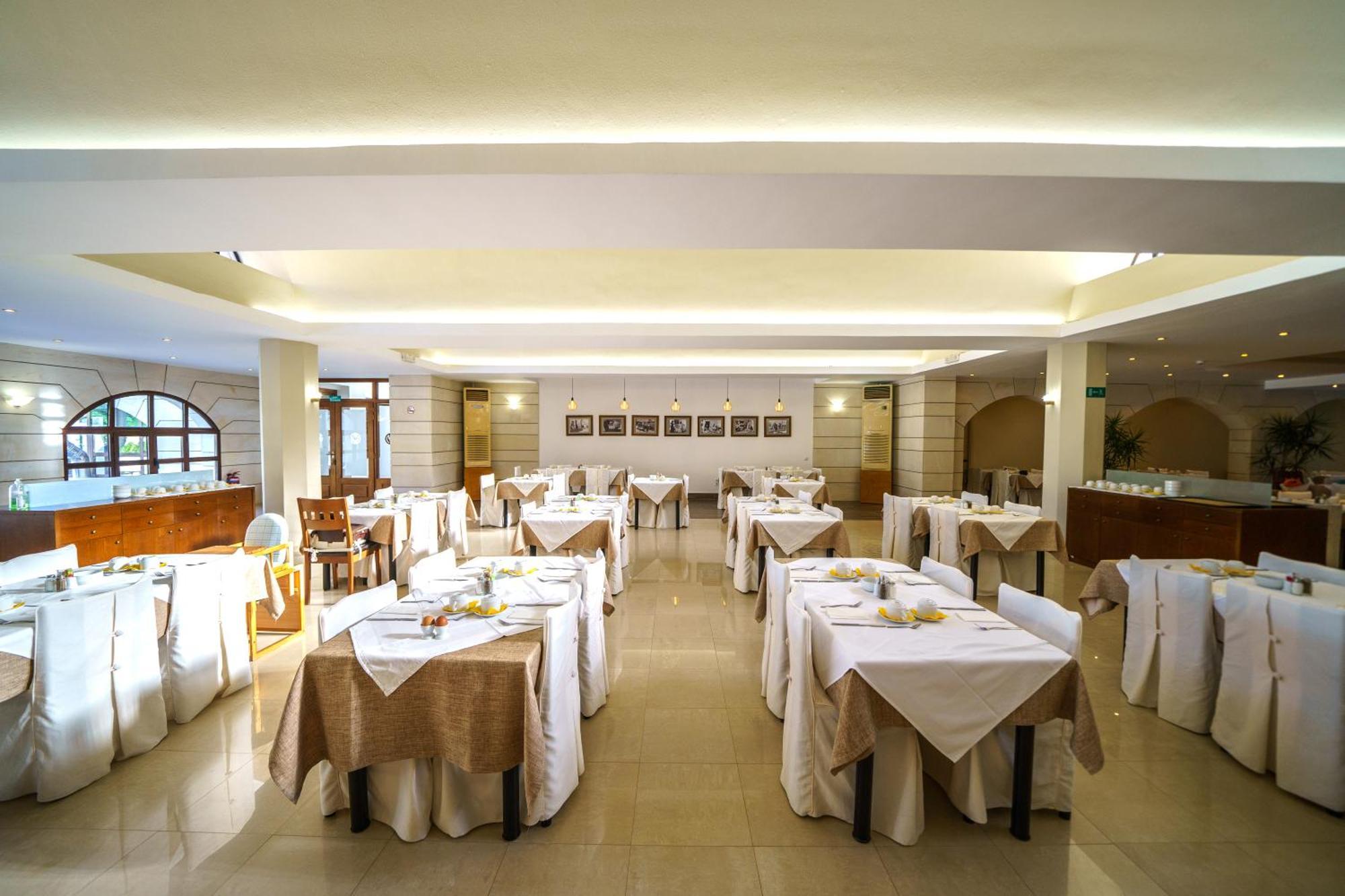 Macaris Suites & Spa Rethymno  Bagian luar foto